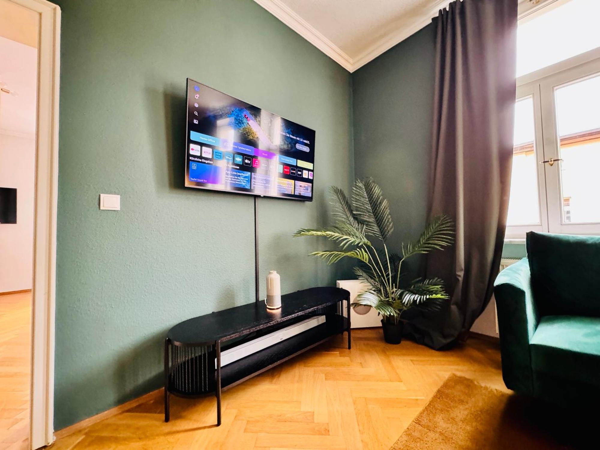 Rebelrents #4 Design Trifft Komfort - Einzigartiges Ferienapartment In Der Nahe Des Hauptbahnhofs Halle  ภายนอก รูปภาพ
