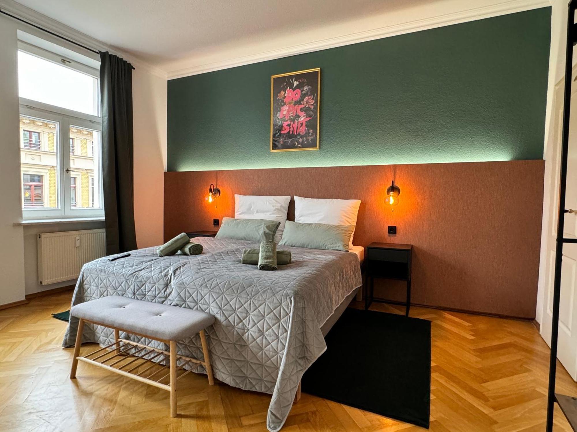 Rebelrents #4 Design Trifft Komfort - Einzigartiges Ferienapartment In Der Nahe Des Hauptbahnhofs Halle  ภายนอก รูปภาพ